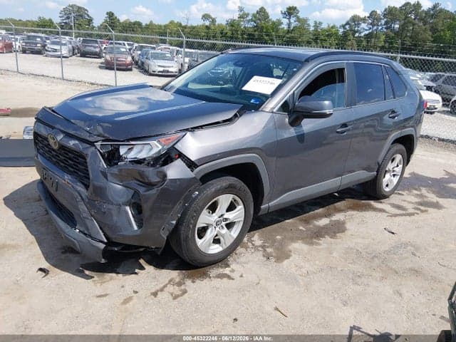 2021 TOYOTA RAV4 XLE 2