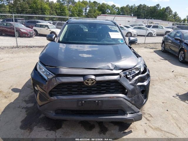 2021 TOYOTA RAV4 XLE 12