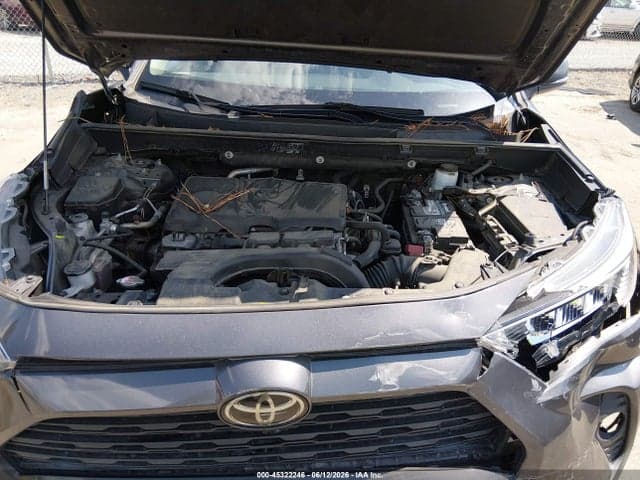 2021 TOYOTA RAV4 XLE 10