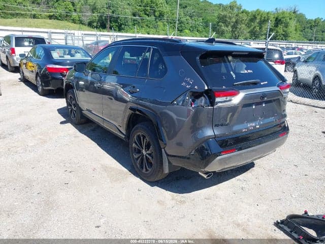 2025 TOYOTA RAV4 HYBRID XSE 3