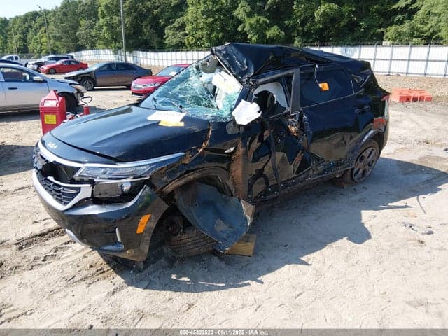 2024 KIA SELTOS LX 2