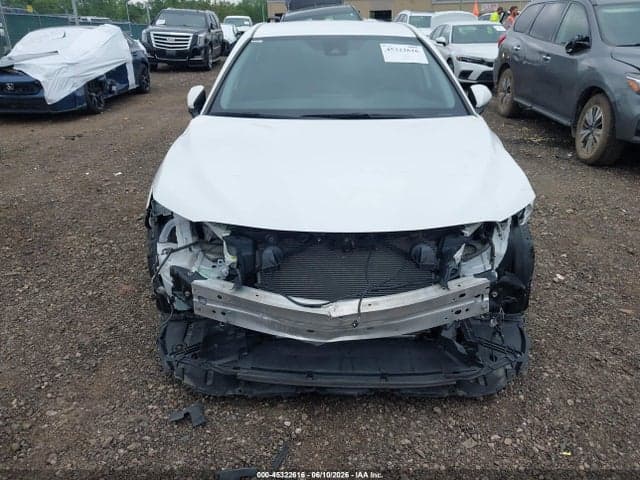 2022 TOYOTA CAMRY LE 6