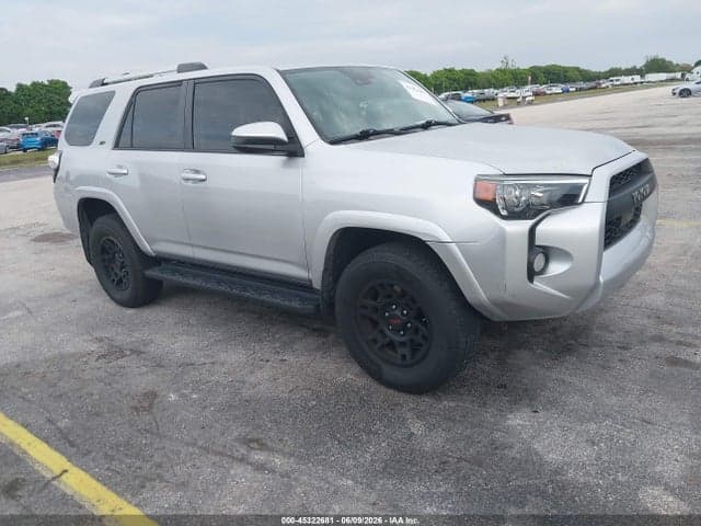 2020 TOYOTA 4RUNNER SR5 1