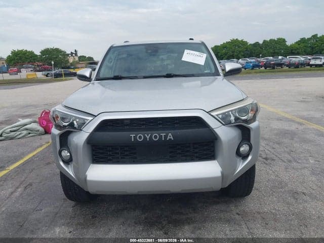 2020 TOYOTA 4RUNNER SR5 6