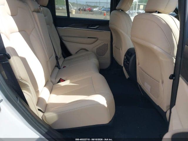 2023 JEEP GRAND CHEROKEE LIMITED 4X4 8