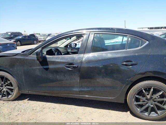 2018 MAZDA MAZDA3 TOURING 14