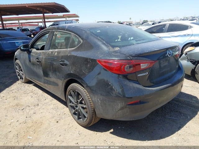 2018 MAZDA MAZDA3 TOURING 3