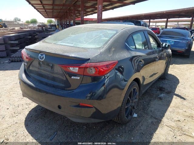2018 MAZDA MAZDA3 TOURING 4