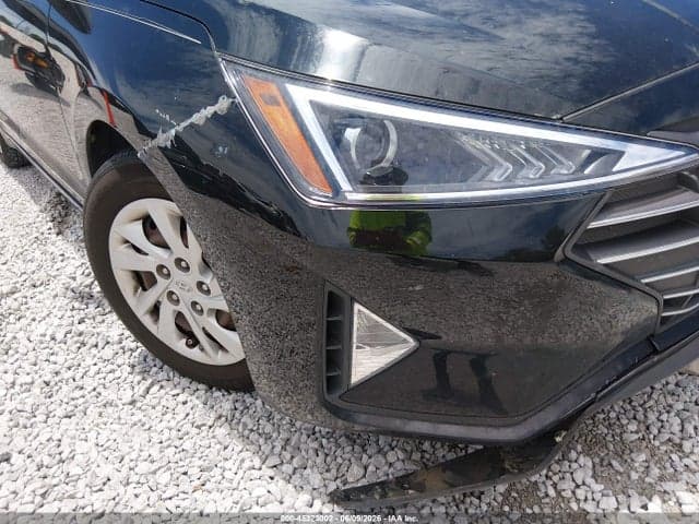 2020 HYUNDAI ELANTRA SE 6