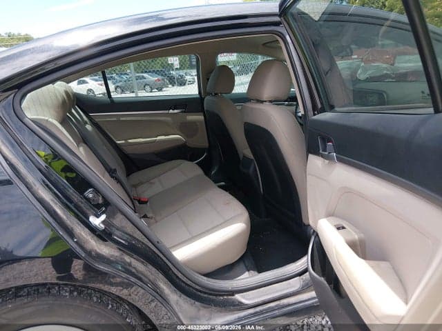 2020 HYUNDAI ELANTRA SE 8