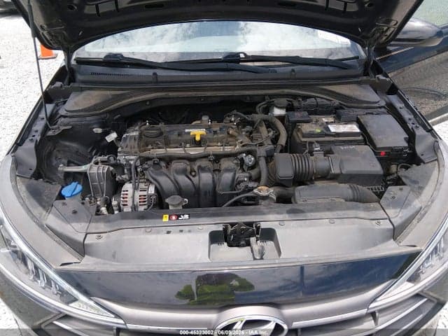 2020 HYUNDAI ELANTRA SE 10