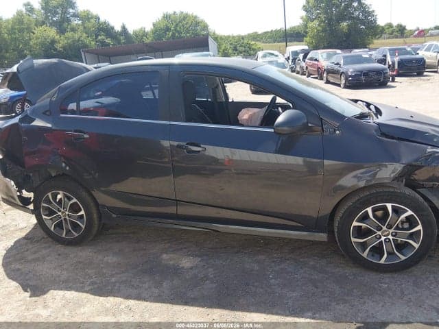 2017 CHEVROLET SONIC LT AUTO 13