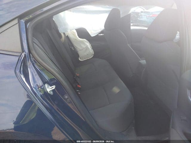 2021 TOYOTA COROLLA LE 8