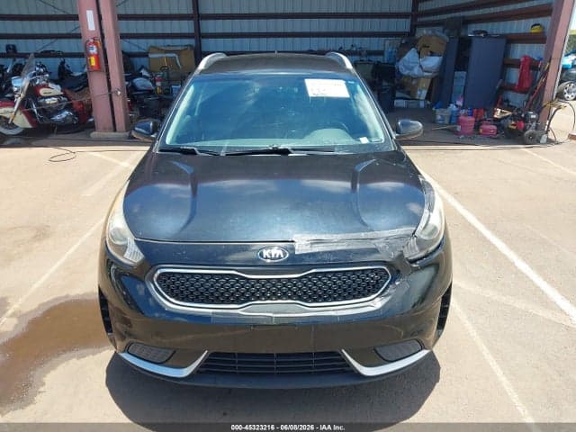 2018 KIA NIRO LX 12