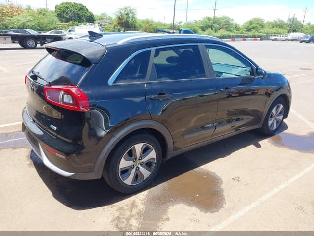 2018 KIA NIRO LX 4