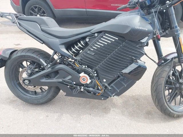 2025 LIVEWIRE S2AP 8