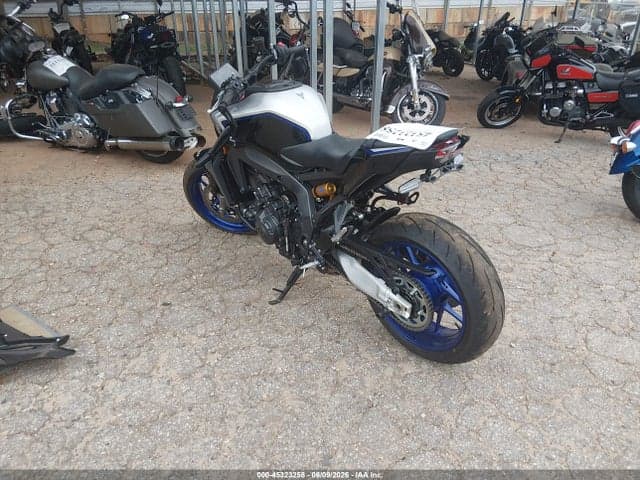 2025 YAMAHA MT09 SP 3