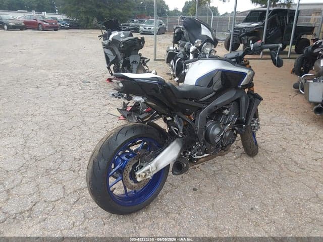 2025 YAMAHA MT09 SP 4