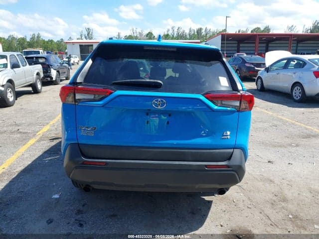 2021 TOYOTA RAV4 LE 16