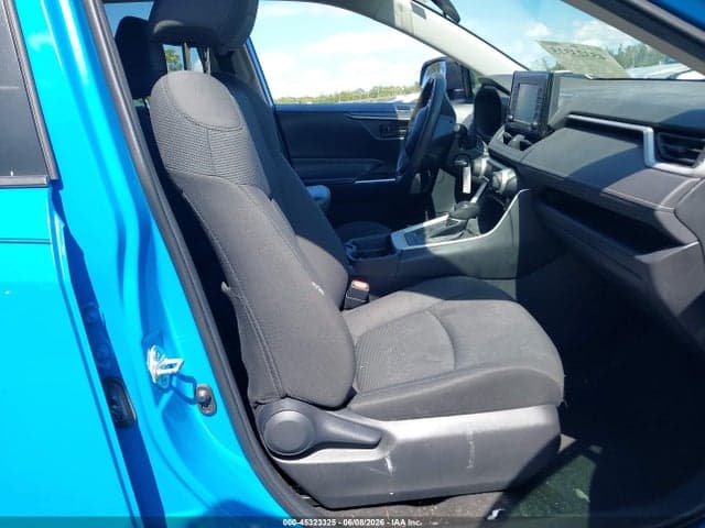2021 TOYOTA RAV4 LE 5
