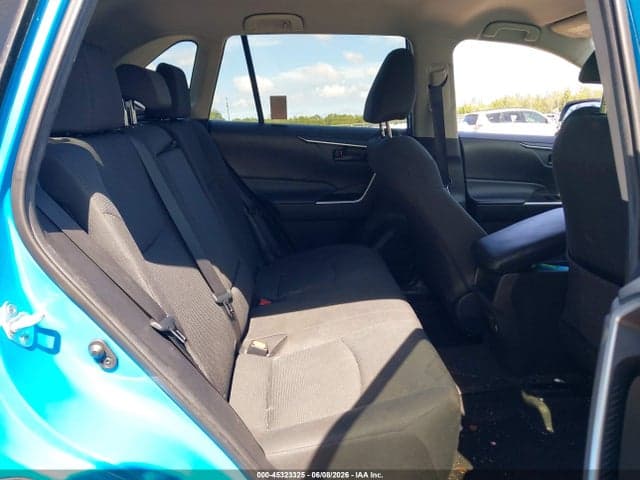 2021 TOYOTA RAV4 LE 8