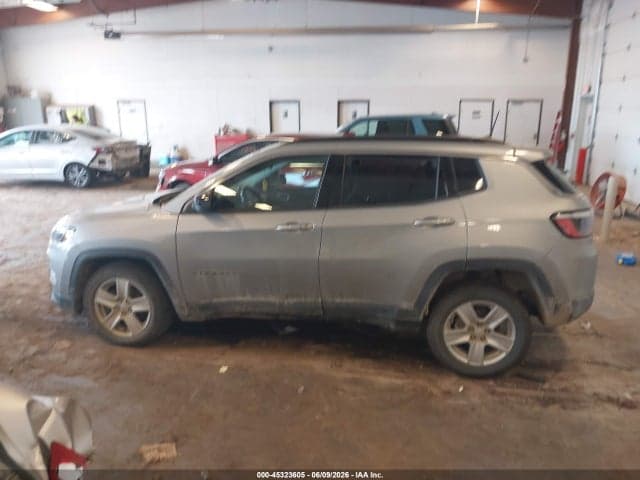 2022 JEEP COMPASS LATITUDE 4X4 13
