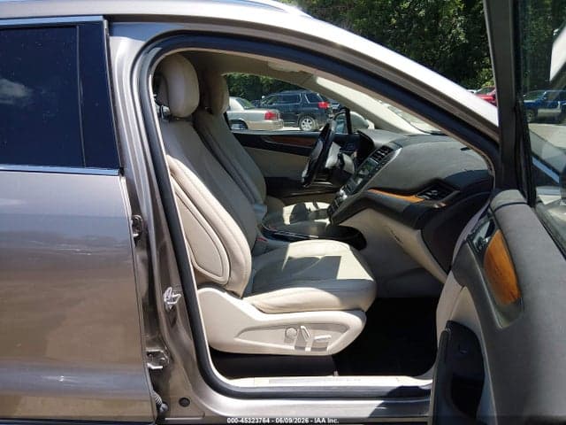 2017 LINCOLN MKC SELECT 6