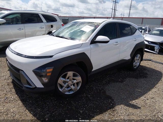 2025 HYUNDAI KONA SE 2