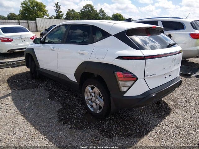 2025 HYUNDAI KONA SE 3