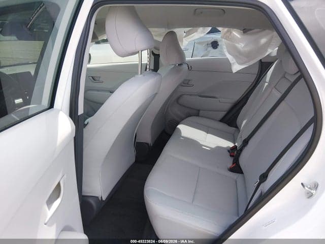 2025 HYUNDAI KONA SE 8