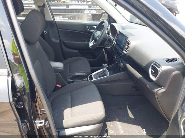 2023 HYUNDAI VENUE SE 5