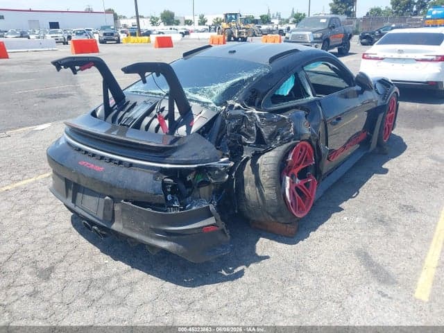 2025 PORSCHE 911 GT3 4
