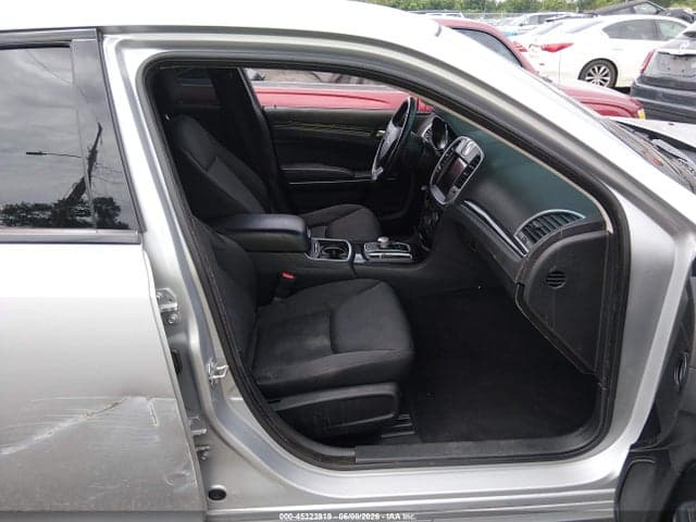 2021 CHRYSLER 300 TOURING 5