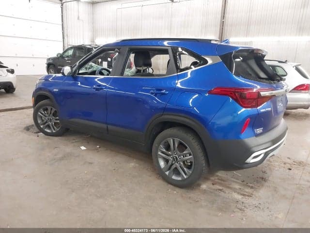 2021 KIA SELTOS S 3
