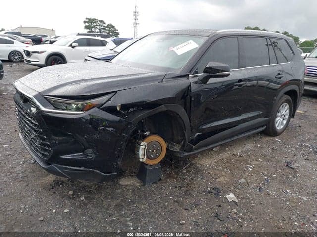 2026 TOYOTA GRAND HIGHLANDER XLE 2