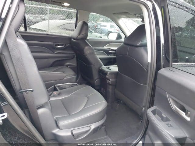 2026 TOYOTA GRAND HIGHLANDER XLE 8