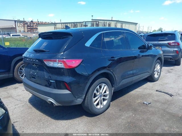 2020 FORD ESCAPE SE 4