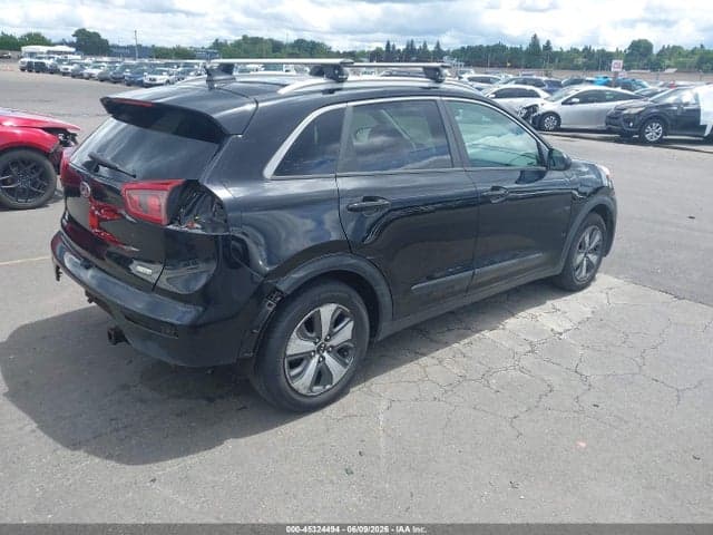 2017 KIA NIRO LX 4