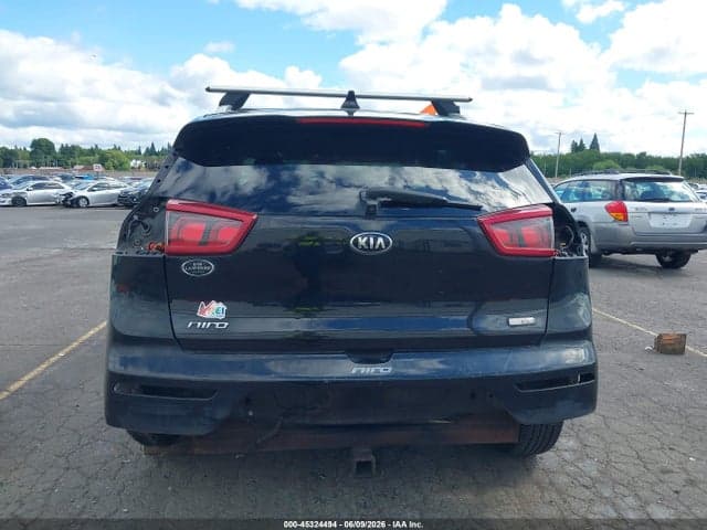 2017 KIA NIRO LX 6