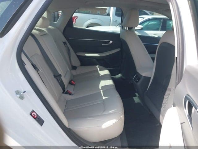 2022 HYUNDAI SONATA LIMITED 8