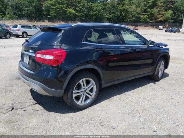 2020 MERCEDES-BENZ GLA 250 4MATIC 4
