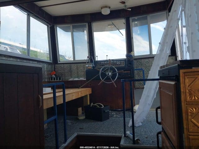 1973 NAUTALINE HOUSE BOAT 11