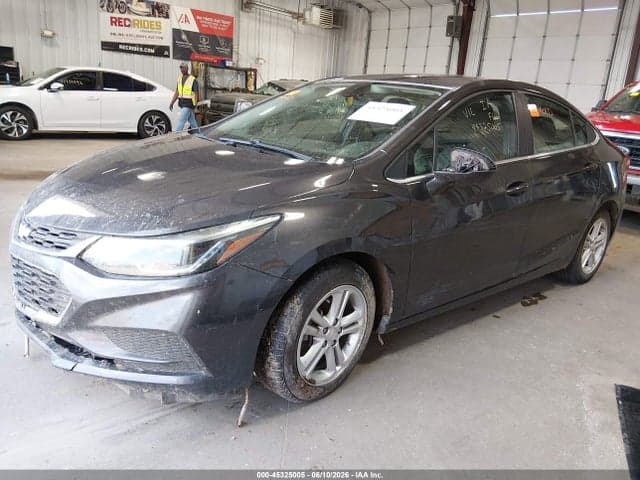 2017 CHEVROLET CRUZE LT AUTO 2