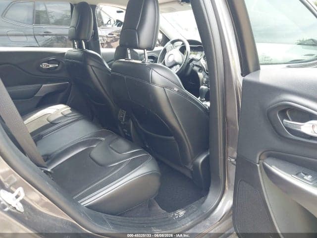2019 JEEP CHEROKEE LATITUDE PLUS 4X4 8