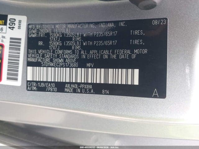 2023 TOYOTA SIENNA XLE 9