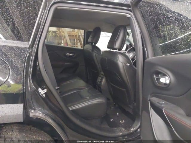 2019 JEEP CHEROKEE TRAILHAWK 4X4 8