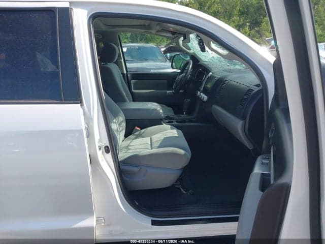 2022 TOYOTA SEQUOIA SR5 5