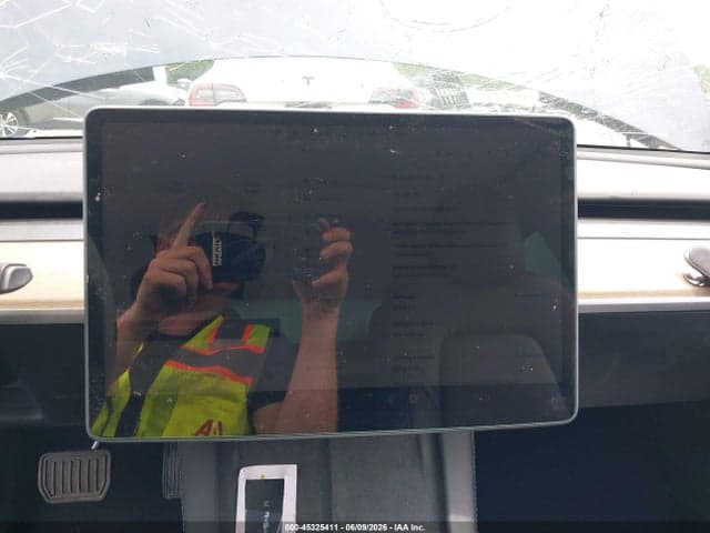 2022 TESLA MODEL 3 REAR-WHEEL DRIVE 18