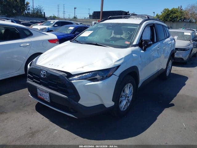 2026 TOYOTA COROLLA CROSS LE 2
