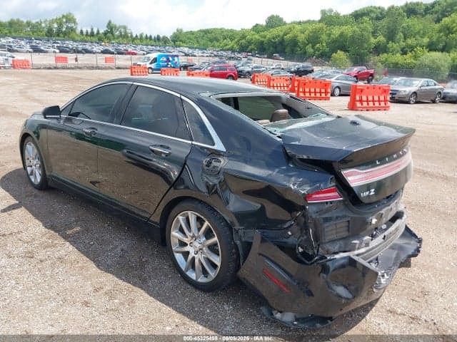 2013 LINCOLN MKZ 3